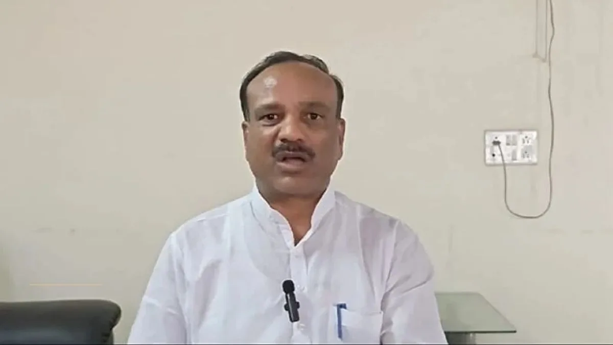Vikas Lawande: Ink Thrown at NCP Spokesperson Vikas Lawande in Pune, 14 Booked